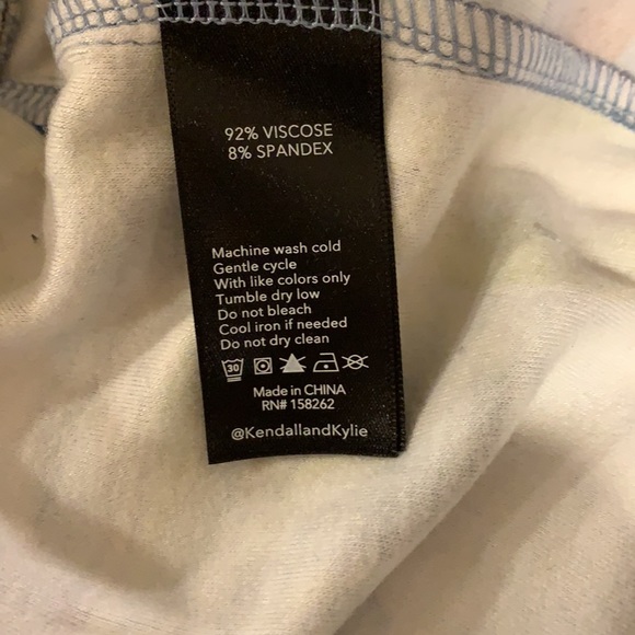 Shorts Kendall and Kylie Colossal Palm Large - Picture 12 of 12